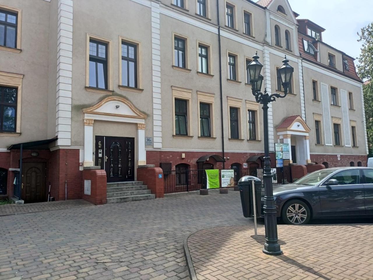 Lemuria Pokoje Hostel Chojnowska A Legnica Kültér fotó
