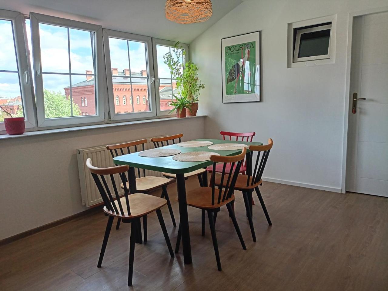 Lemuria Pokoje Hostel Chojnowska A Legnica Kültér fotó