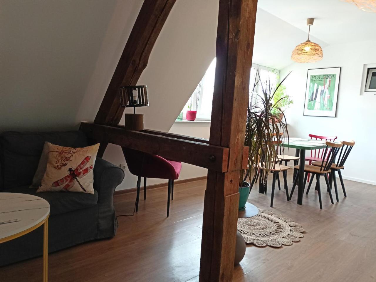 Lemuria Pokoje Hostel Chojnowska A Legnica Kültér fotó